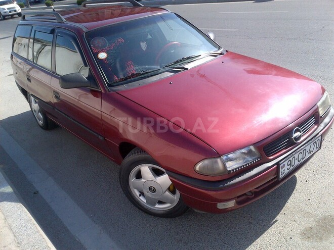 Opel Astra 1995, 240,000 km - 1.6 l - Bakı