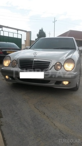 Mercedes E 220 1999, 223,000 km - 2.2 l - Bakı