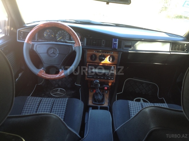 Mercedes 190 1993, 189,654 km - 2.0 l - Bakı