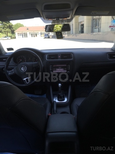 Volkswagen Jetta 2012, 42,000 km - 2.5 l - Bakı