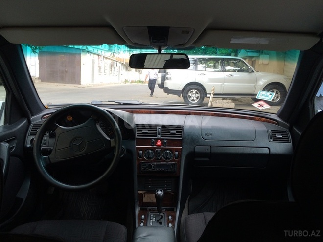Mercedes C 180 1998, 216,000 km - 1.8 l - Bakı