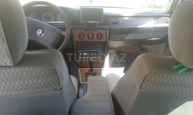 Mercedes 190 1991, 250,000 km - 2.0 l - Bakı