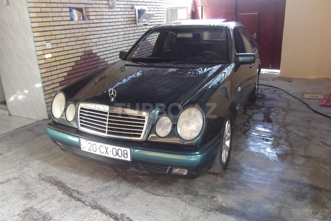 Mercedes E 240 1998, 354,000 km - 2.4 l - Bakı