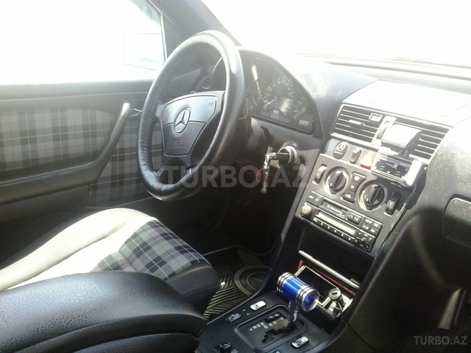 Mercedes C 180 1997, 270,000 km - 1.8 l - Bakı