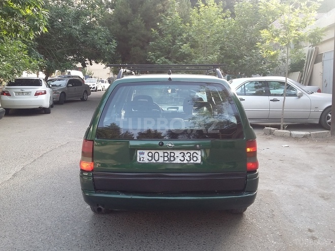 Opel Astra 1997, 248,000 km - 1.6 l - Bakı