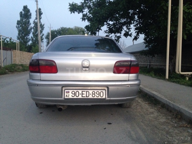 Opel Omega 1998, 193,000 km - 2.5 л - Bakı