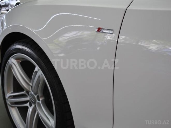 Audi A5 2011, 86,000 km - 2.0 l - Bakı
