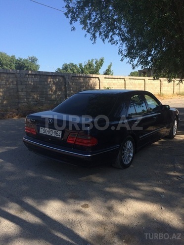 Mercedes E 240 1999, 218,000 km - 2.4 л - Bakı