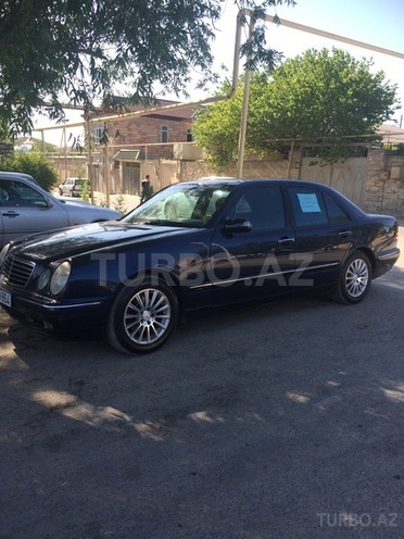 Mercedes E 240 1999, 218,000 km - 2.4 л - Bakı
