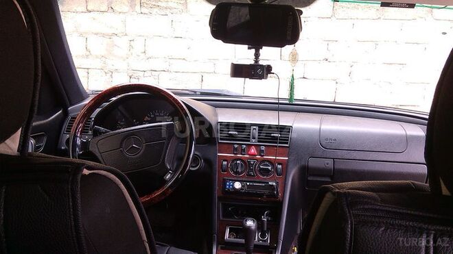 Mercedes C 220 1998, 210,000 km - 2.2 l - Bakı