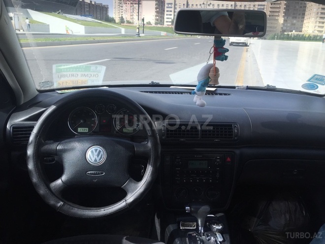 Volkswagen Passat 2004, 209,000 km - 1.8 l - Bakı