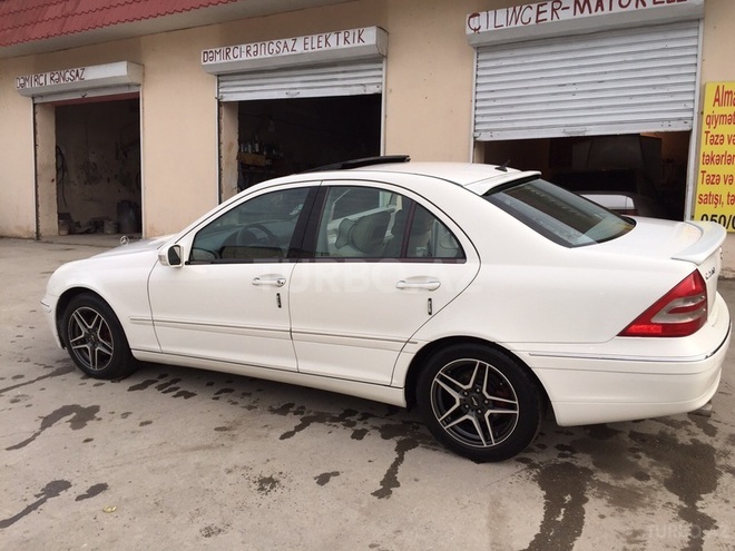 Mercedes C 240 2002, 200,000 km - 2.4 l - Bakı