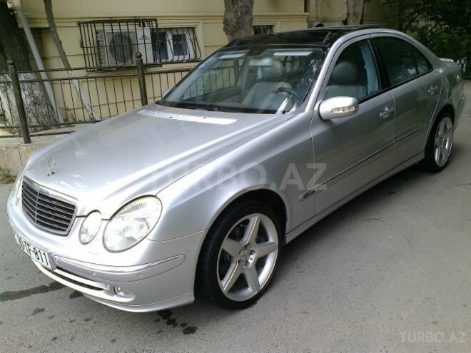 Mercedes E 270 2004, 170,000 km - 2.7 l - Bakı