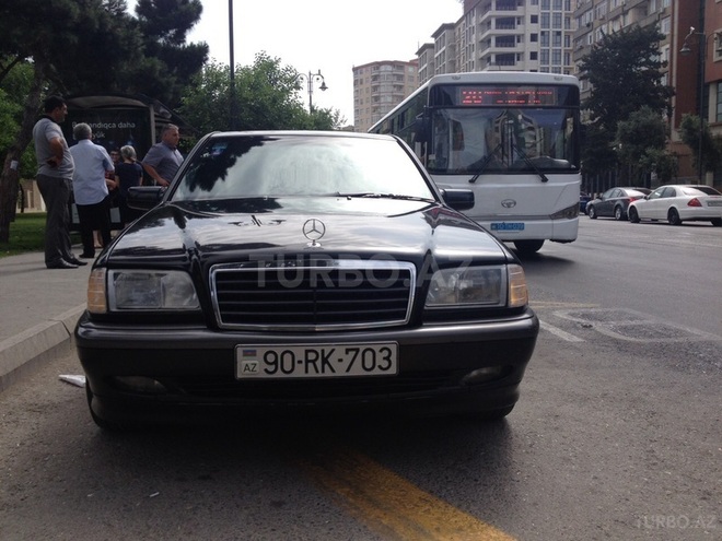 Mercedes C 220 2000, 247,000 km - 2.2 l - Bakı