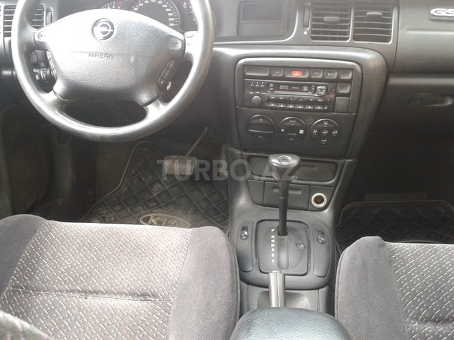 Opel Vectra 1997, 260,000 km - 1.6 l - Bakı
