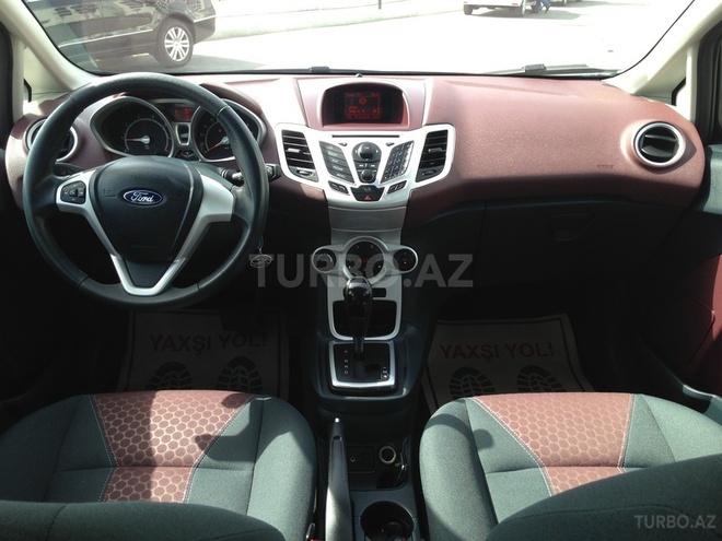Ford Fiesta 2012, 31,000 km - 1.4 l - Bakı