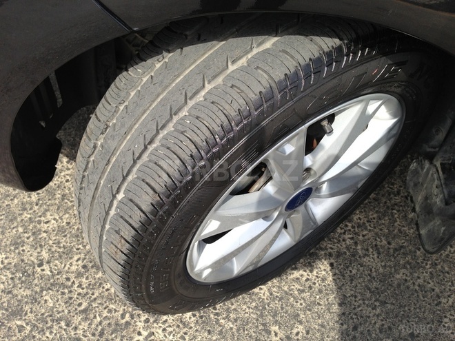 Ford Fiesta 2012, 31,000 km - 1.4 l - Bakı