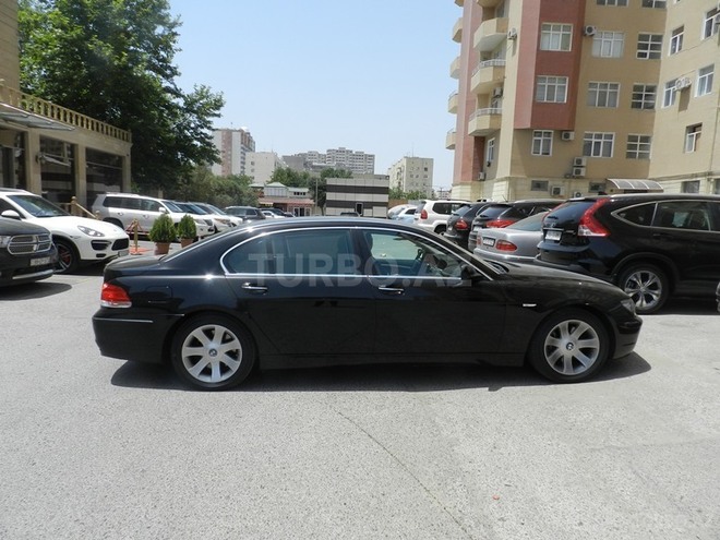 BMW 750 2006, 107,000 km - 4.8 л - Bakı