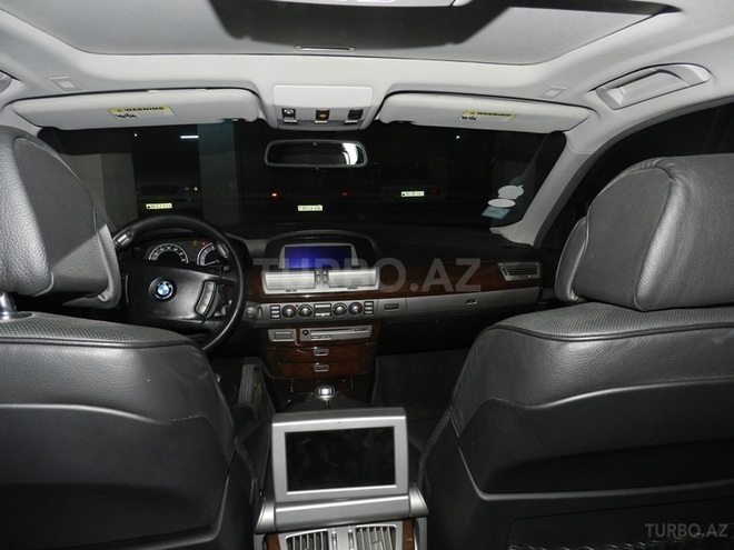 BMW 750 2006, 107,000 km - 4.8 л - Bakı