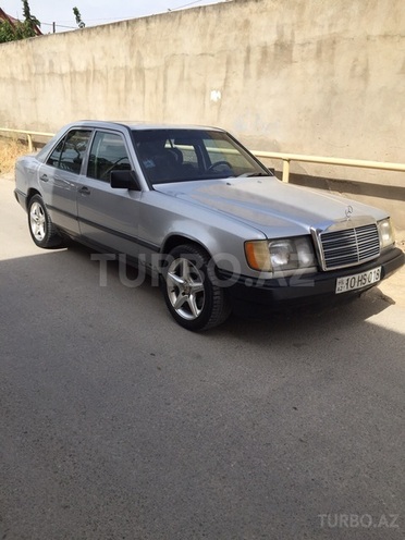 Mercedes E 230 1986, 0 km - 2.3 л - Bakı