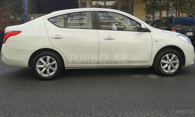 Nissan Sunny 2013, 66,000 km - 1.5 l - Bakı