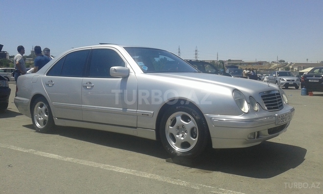 Mercedes E 240 2000, 161,000 km - 2.4 l - Bakı