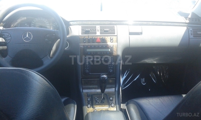 Mercedes E 240 2000, 161,000 km - 2.4 l - Bakı