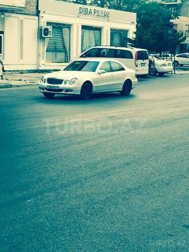Mercedes E 320 2002, 319,000 km - 3.3 л - Bakı