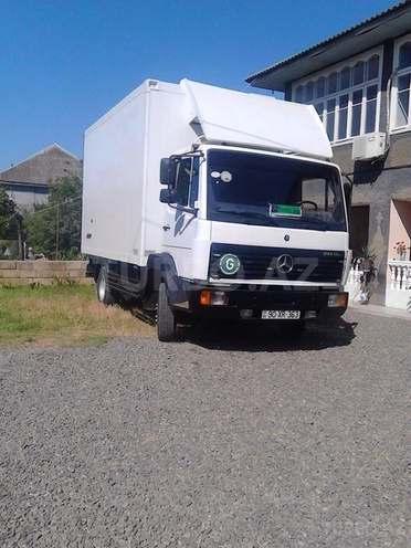 Mercedes 814 D 1997, 297,936 km - 4.2 l - Bakı