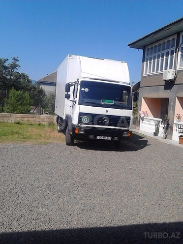 Mercedes 814 D 1997, 297,936 km - 4.2 l - Bakı
