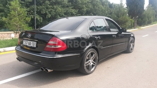 Mercedes E 320 2003, 150,000 km - 3.2 l - Bakı