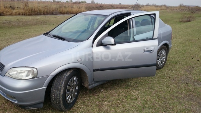 Opel Astra 2000, 175,000 km - 1.4 l - Bakı