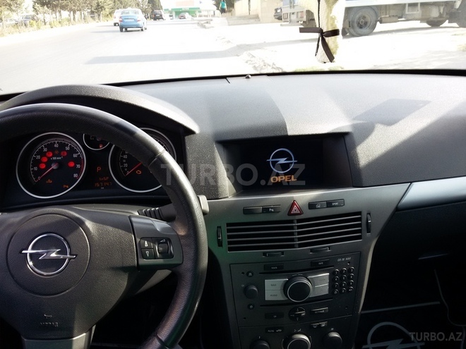 Opel Astra 2007, 157,000 km - 1.8 л - Bakı