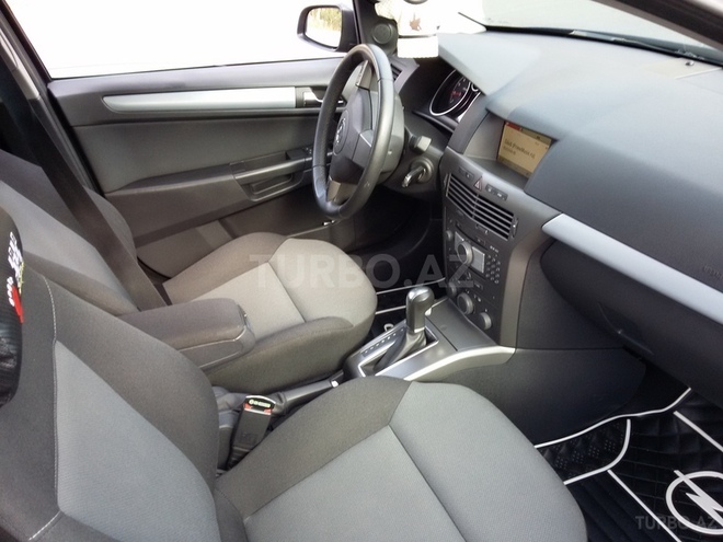 Opel Astra 2007, 157,000 km - 1.8 л - Bakı