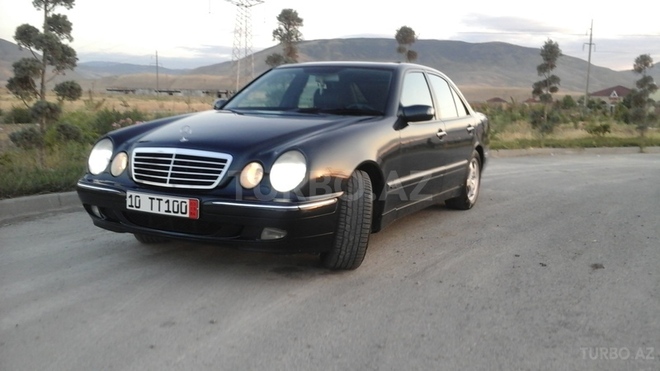 Mercedes E 240 2000, 258,000 km - 2.6 l - Bakı