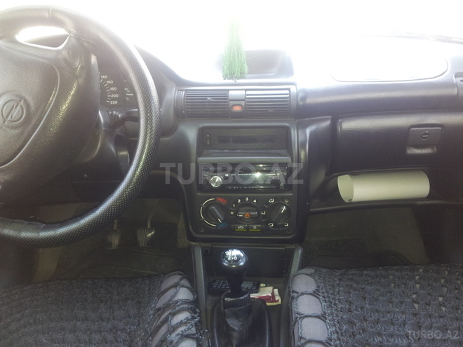 Opel Astra 1996, 350,000 km - 1.6 л - Bakı