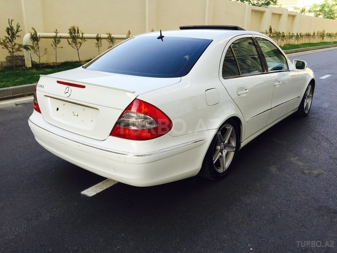Mercedes E 240 2004, 223,000 km - 2.6 l - Bakı