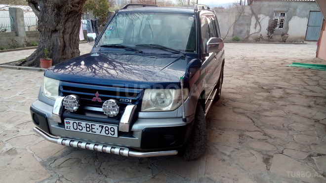 Mitsubishi Pajero io 1999, 165,000 km - 1.9 l - Bakı