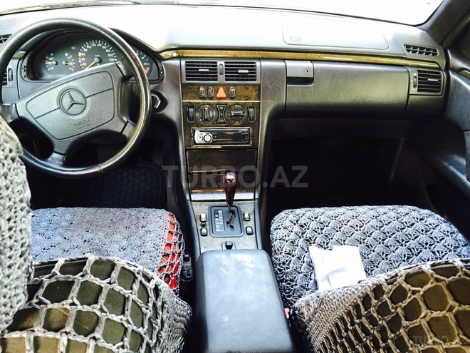 Mercedes E 280 1996, 279,000 km - 2.8 l - Bakı