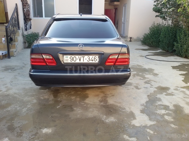 Mercedes E 200 2000, 2,010,000 km - 2.0 l - Bakı