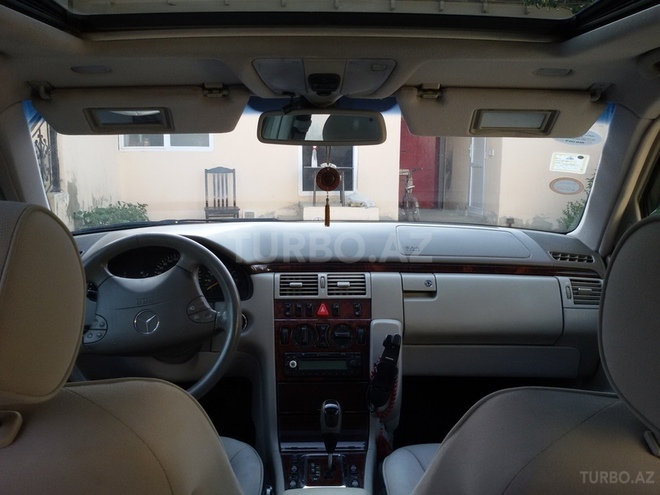 Mercedes E 200 2000, 2,010,000 km - 2.0 l - Bakı