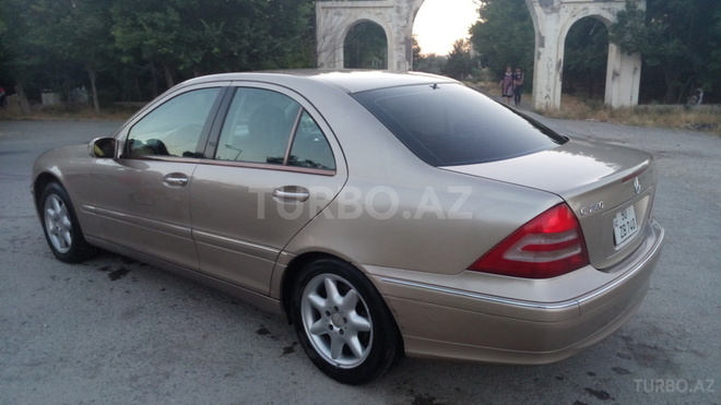 Mercedes C 240 2001, 288,000 km - 2.6 l - Bakı
