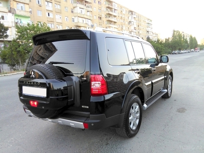 Mitsubishi Pajero 2007, 144,000 km - 3.0 l - Bakı