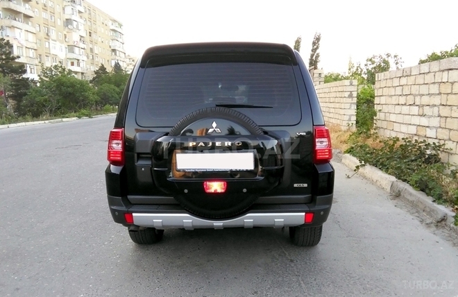 Mitsubishi Pajero 2007, 144,000 km - 3.0 l - Bakı