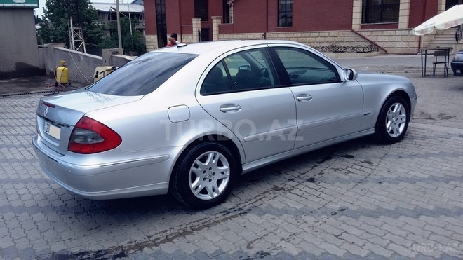 Mercedes E 220 2008, 163,500 km - 2.1 л - Bakı