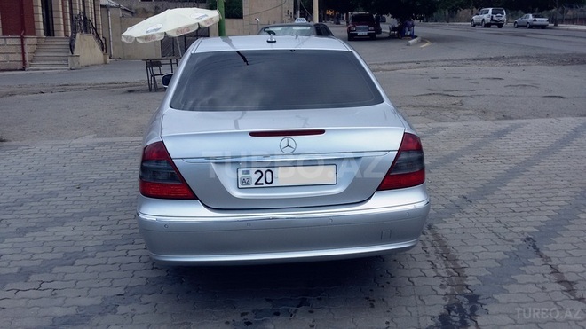 Mercedes E 220 2008, 163,500 km - 2.1 л - Bakı