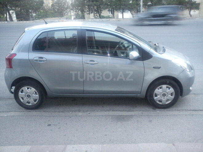 Toyota Yaris 2008, 72,000 km - 1.3 l - Bakı