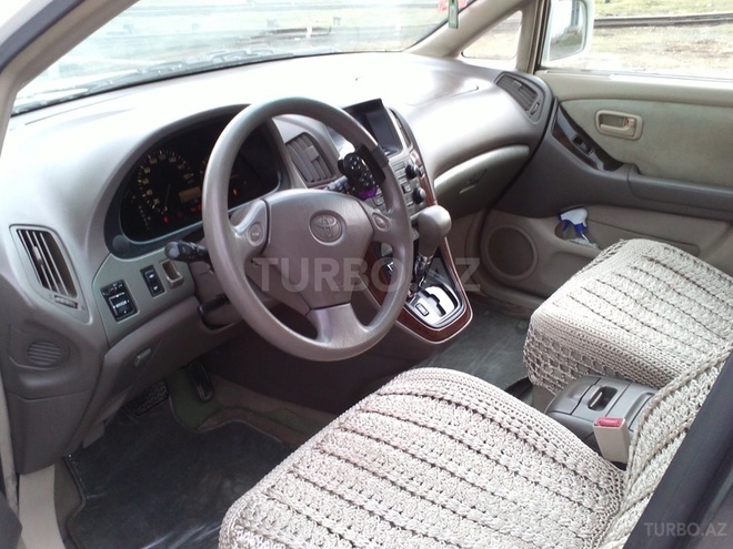 Toyota Harrier 2001, 98,000 km - 2.2 л - Bakı