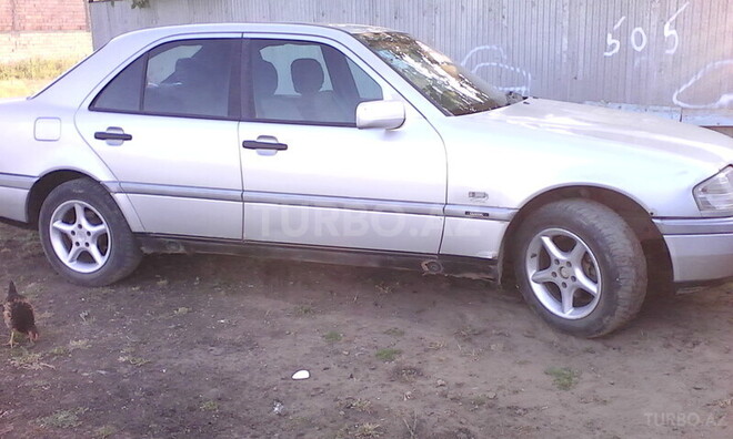 Mercedes C 180 1996, 220,000 km - 1.8 l - Bakı