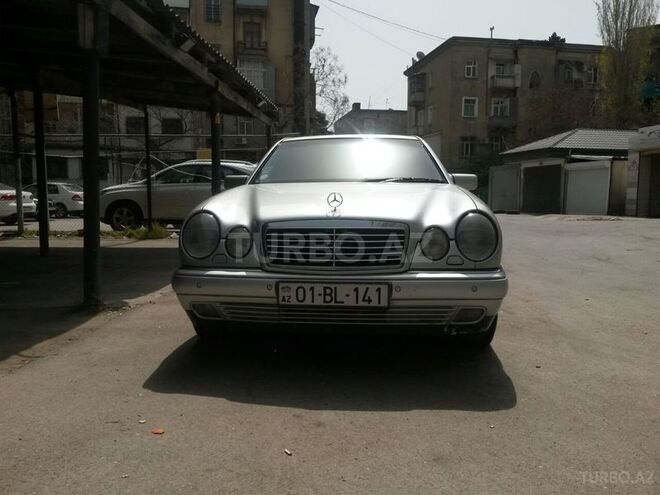 Mercedes E 240 1998, 1,800,000 km - 2.4 л - Bakı